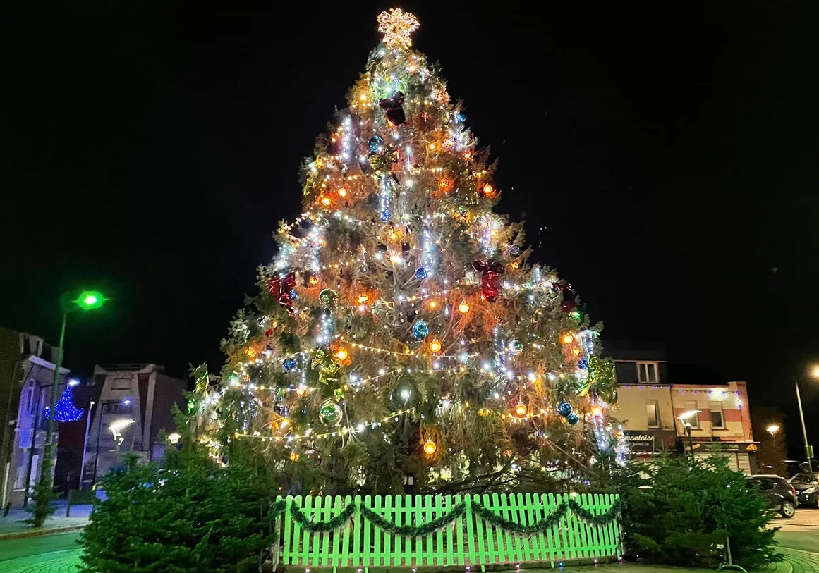 Marché Hautmont 3.jpg (327 KB)