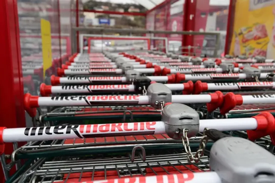 Eau en bouteille : Intermarché retire des produits suite à la découverte de pesticides