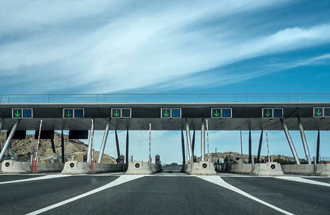 [ SOCIÉTÉ ]: Prendre l'autoroute coûte de plus en plus cher
