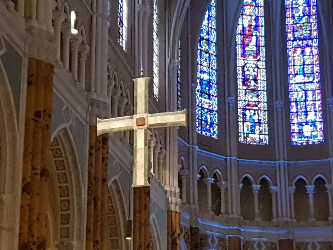 croix cathédrale chartres