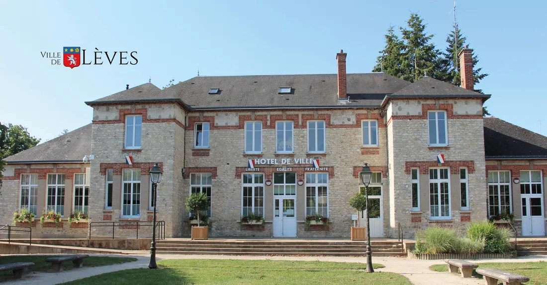 Mairie de Lèves