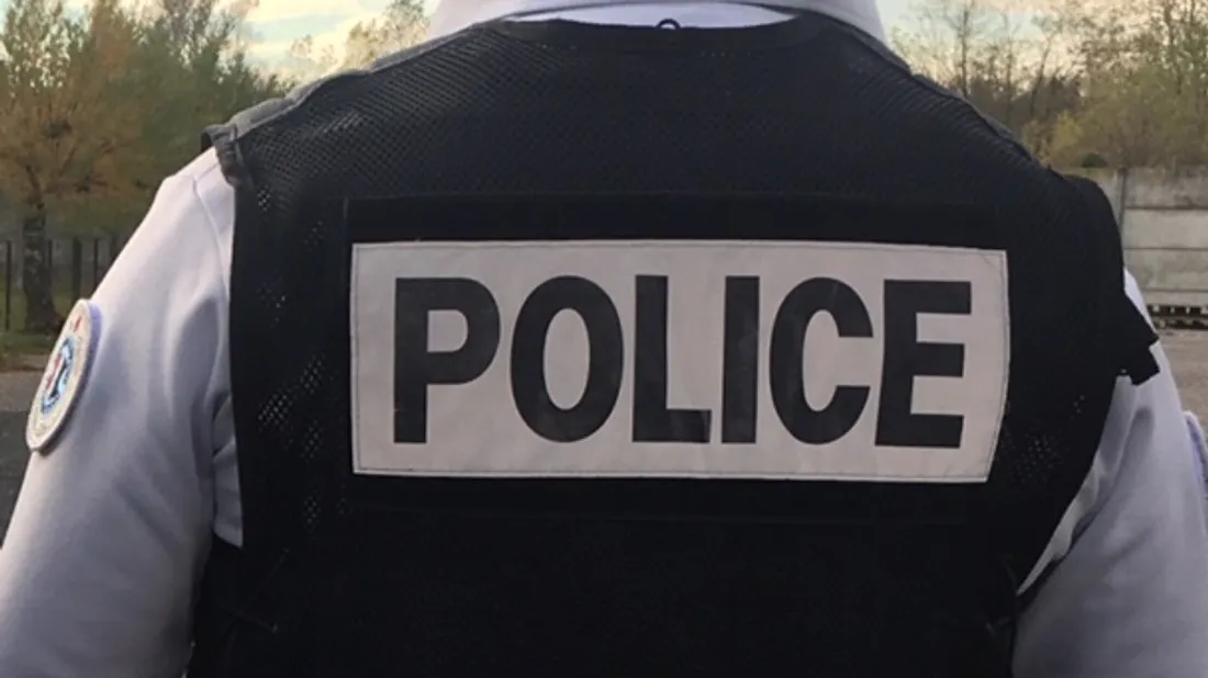 La police judiciaire d'Orléans est chargée de l'enquête.
