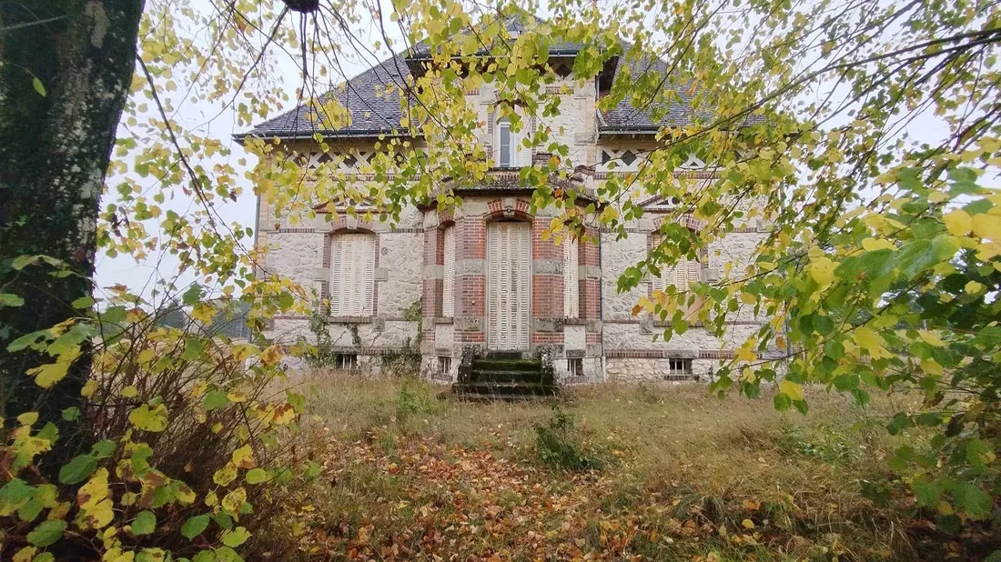 Une vieille bâtisse découverte par les urbexeurs