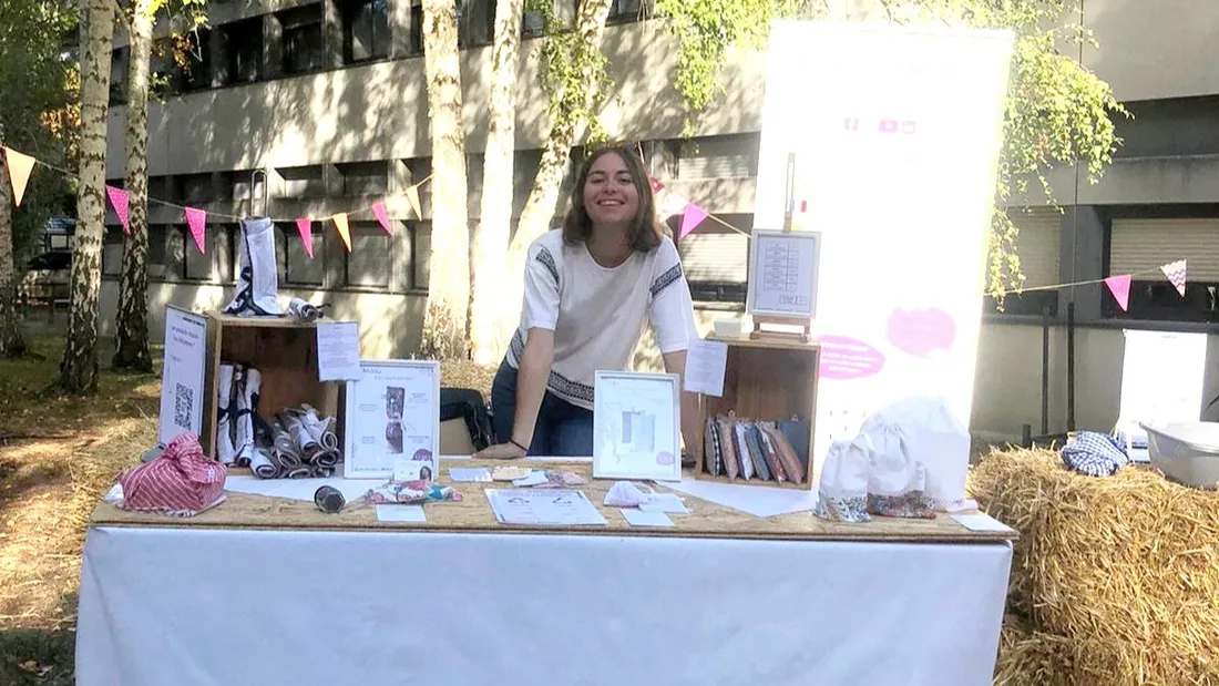 Clémence Bressin à son stand