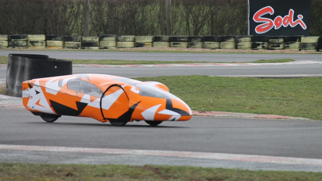 La voiture créée par l'associationn orléanaise Exergie