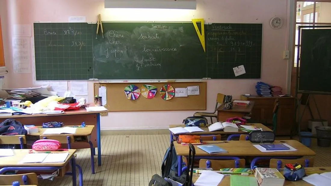 Une salle de classe.