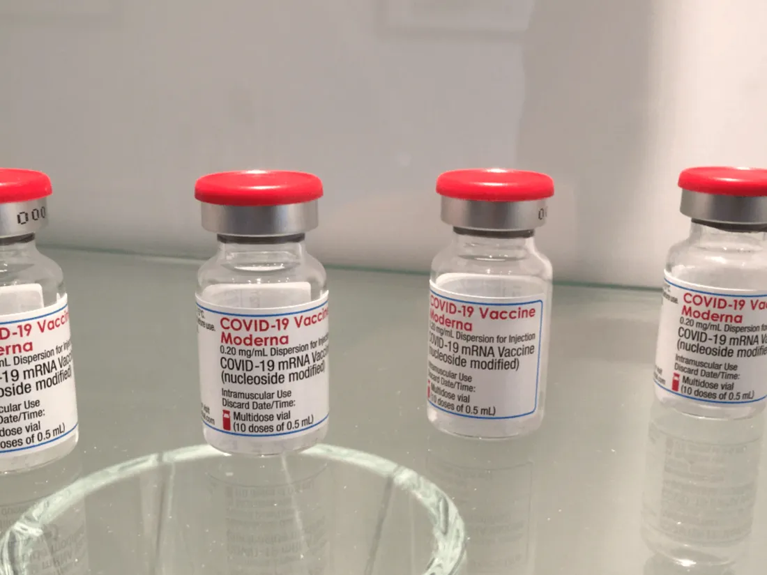 Moderna a commencé les essais d'un rappel de vaccin spécifique contre Omicron