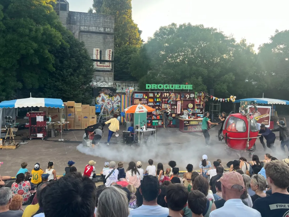 Apesanteur Royal de Luxe