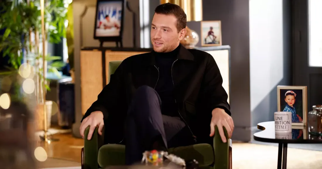 Le choix de l'anonymat : La mère de Jordan Bardella s'exprime sans se dévoiler