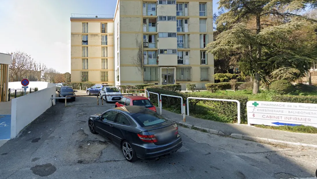 Une jeune femme décède après une chute du troisième étage à Marseille
