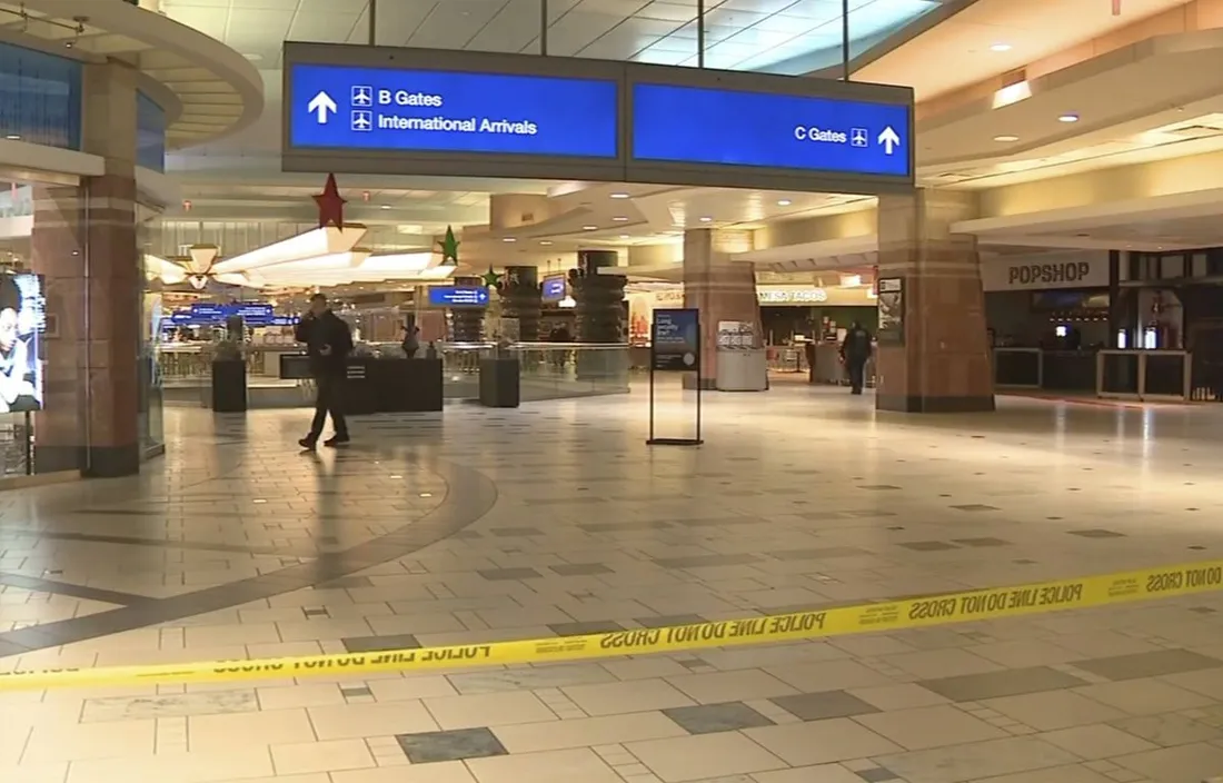 Noël à Phoenix : Une fusillade à l'aéroport 