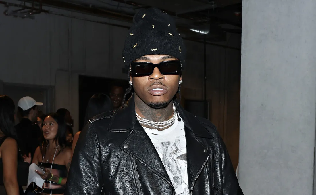 Gunna en tournage au Parc Des Princes pendant la Fashion Week