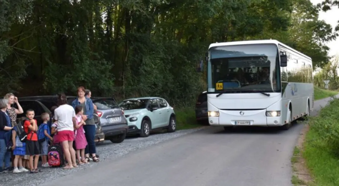 Les arrêts de bus sont désormais tranchés par le maire et non plus par la Région, en cas de litige.