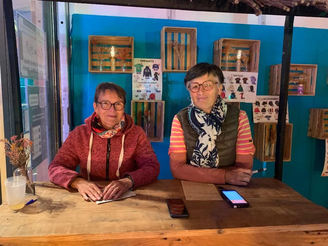 Chantale et Michèle sont bénévoles aux Papillons depuis plus de douze ans.