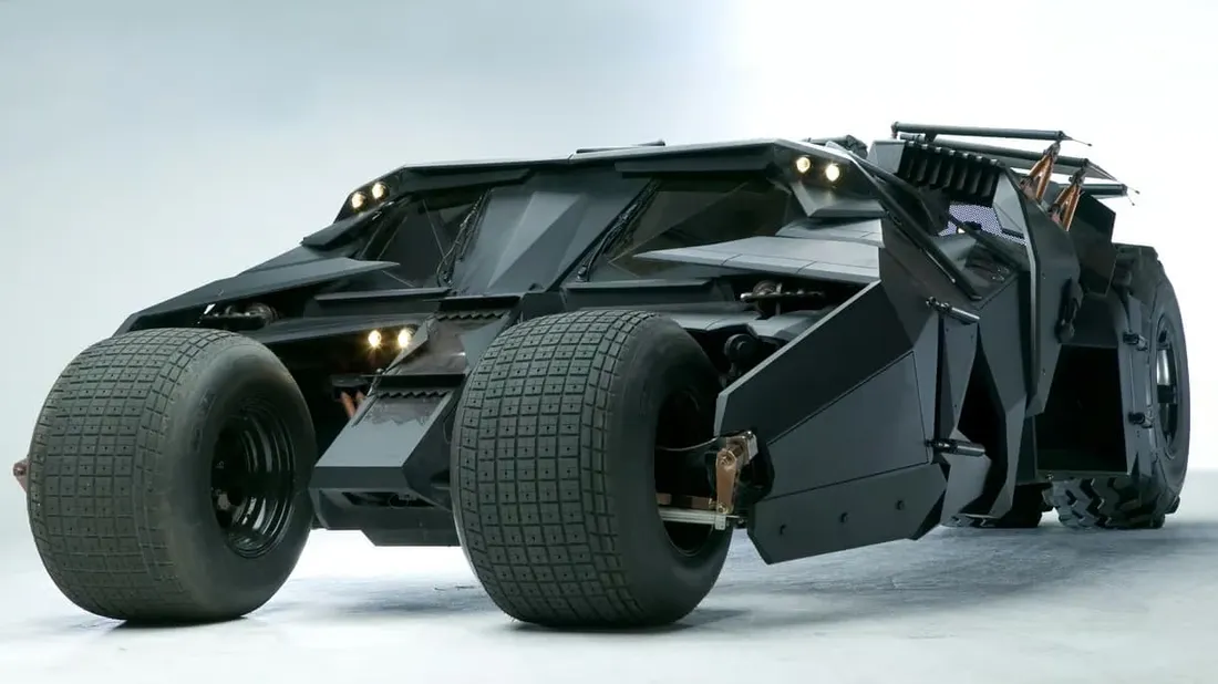 Achetez la Batmobile de la trilogie The Dark Knight – Édition Limitée par Warner Bros.