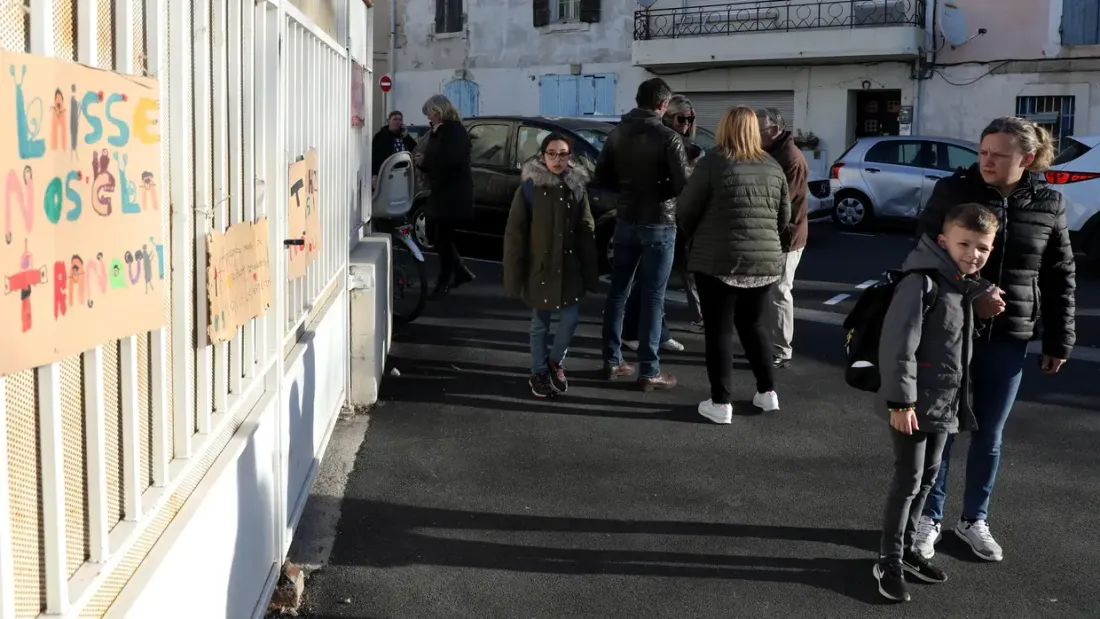 [ ARLES ] Parents et élus s'opposent à une fermeture de classe à Trinquetaille