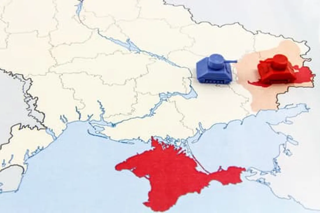 [ SOCIÉTÉ ]: L’Ukraine vient de fermer son espace aérien civil.