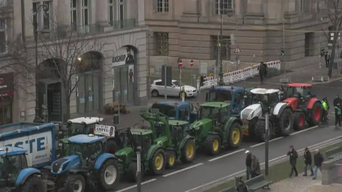 [ MANIFESTATION - FRANCE ] La grogne s'empare des agriculteurs à fait un mort et des blessés.