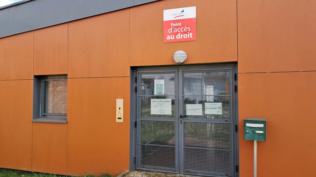 Point d'Accès au Droit (Point-Justice) à Châteaudun, au 7 mail Flandres Dunkerque © Radio Intensité