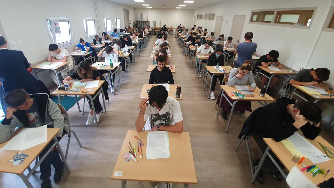 épreuves du baccalauréat / lycéens / élèves / philo