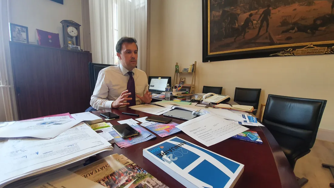 Fabien Verdier, maire de Châteaudun © Radio Intensité