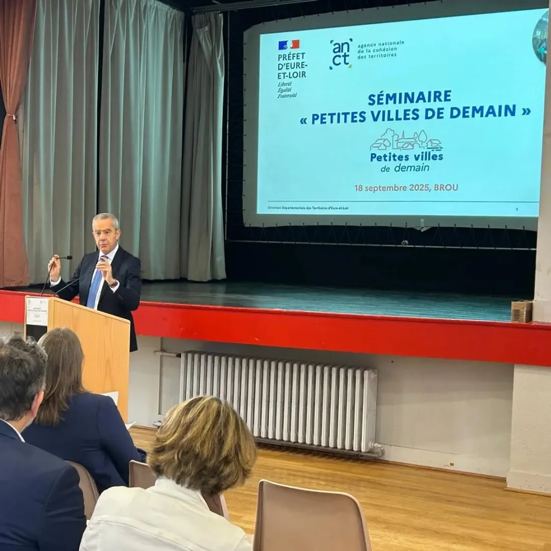 préfet village d'avenir