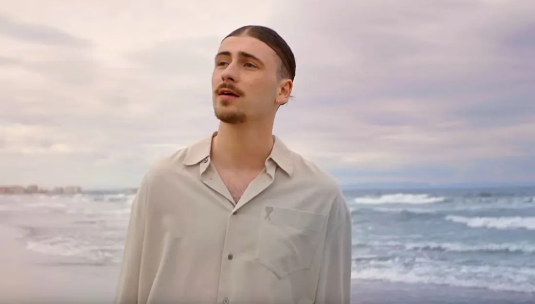 Pierre Garnier dans le clip "Ceux qu'on était"