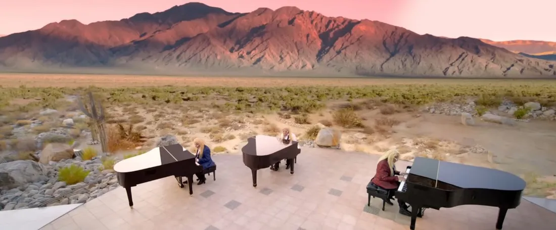Michel Polnareff au piano pour le clip de "Lettre à France"