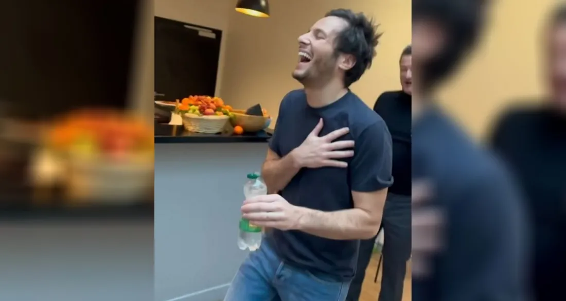 Vianney rit aux éclats dans son récapitulatif de 2024