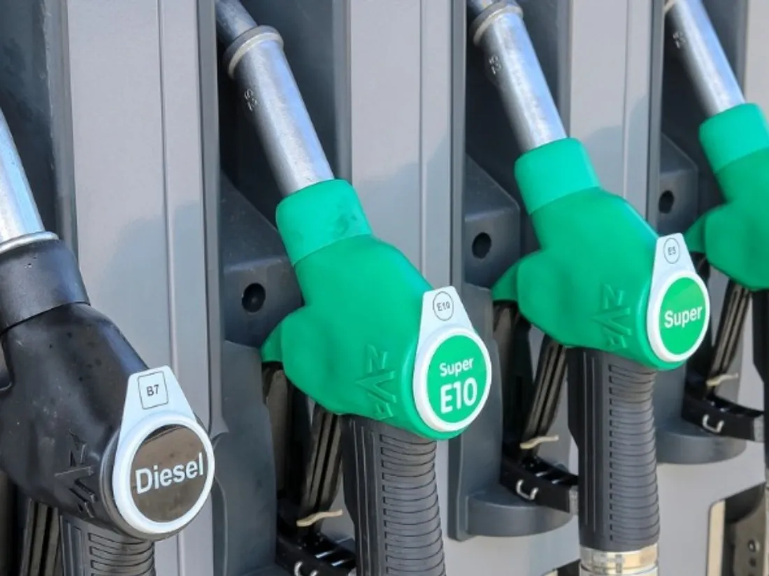 Pompes à essence - Photo d'illustration