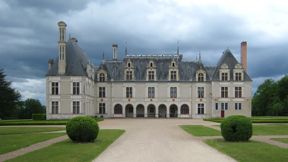 Le château de Beauregard.