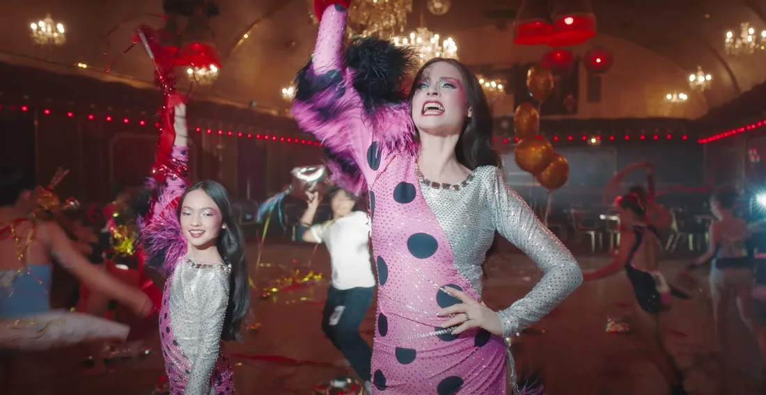 Sophie Ellis-Bextor revient avec un nouvel single.