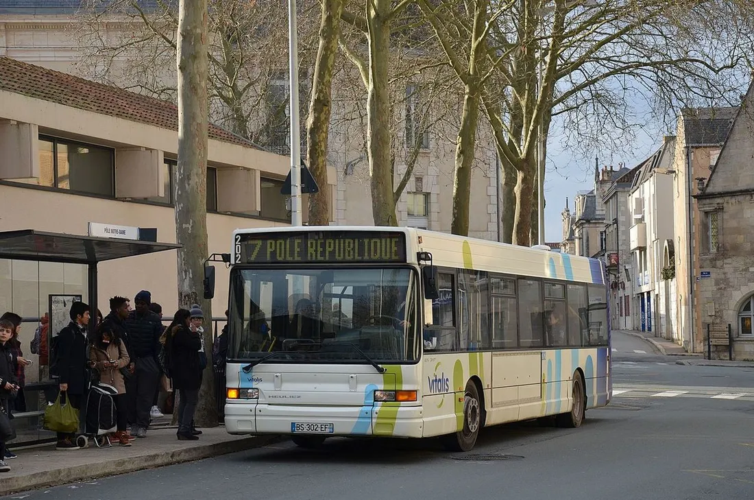 Un bus du réseau Vitalis à Poitiers.