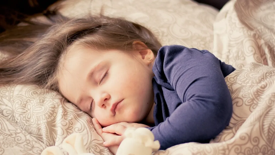 Une enfant qui dort