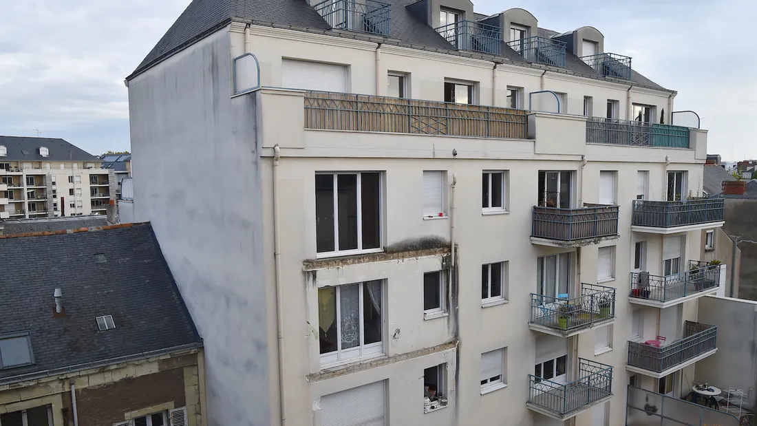 La chute du balcon avait provoqué la mort de quatre personnes.