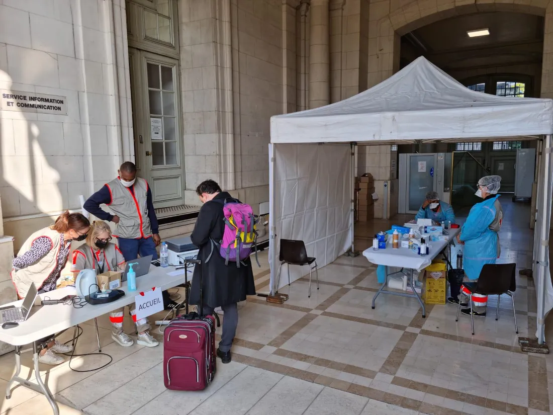 Il est aussi possible de se faire tester sans rendez-vous au centre municipal des sports .