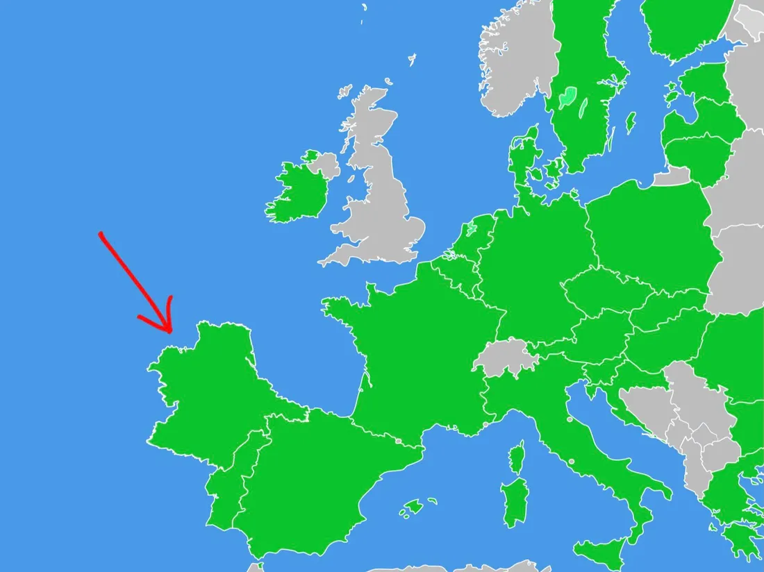 Le Listenbourg, indiqué par une flèche.