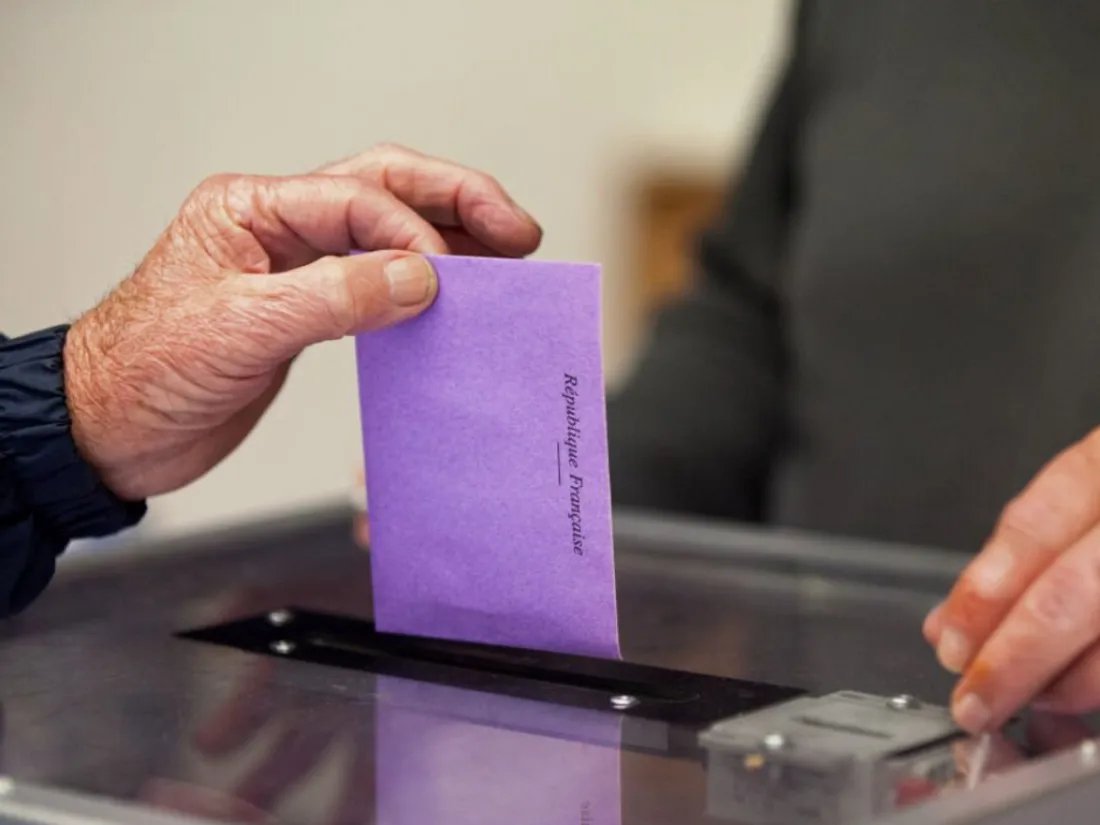 Le RN en tête, suivi du NFP et du parti présidentiel.