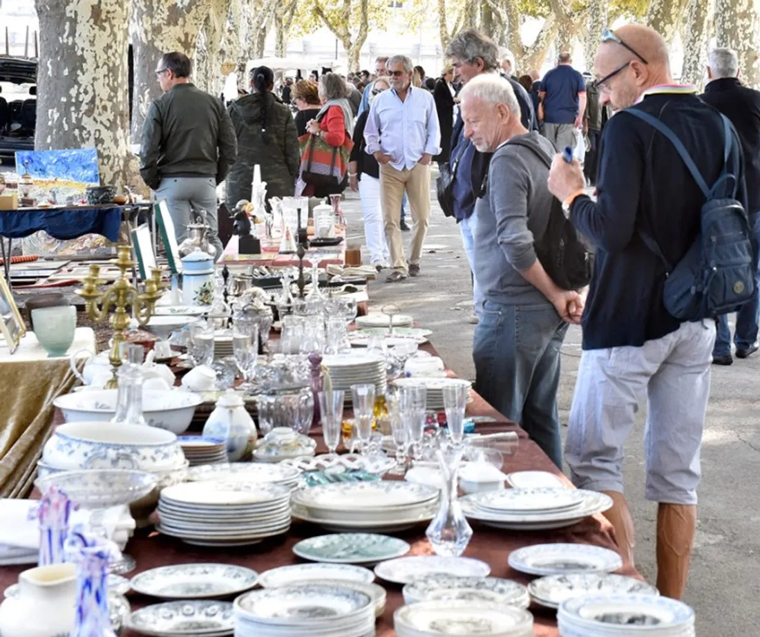 Brocante montpellier peyrou