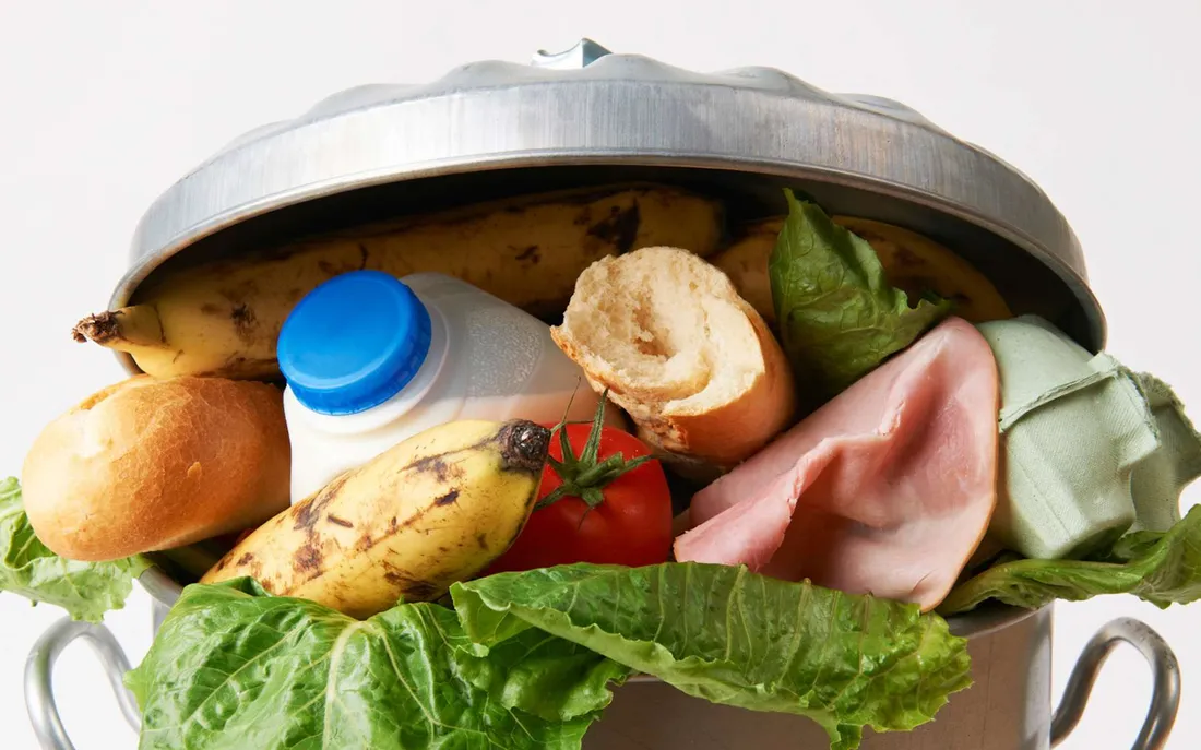 130 kilos de denrées jetées par an et par habitant.