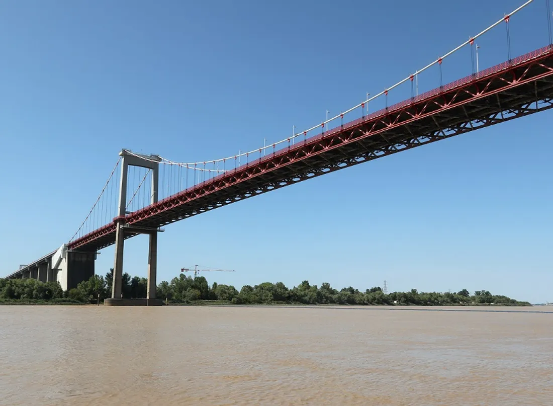 A Bordeaux, le pont d'Aquitaine