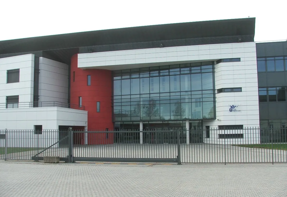 Lycée Pierre et Marie Curie