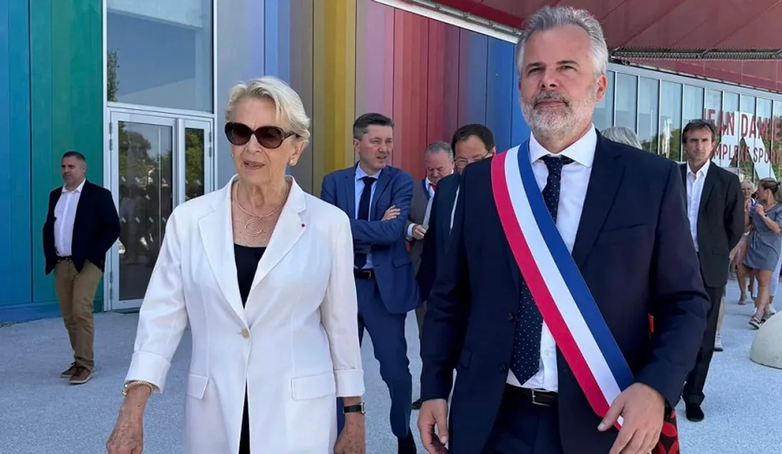 Michèle Alliot-Marie sur les lieux de la tornade à Hautmont