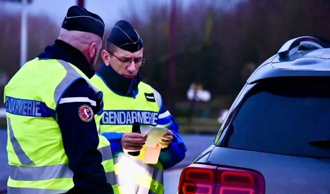 Opération de contrôle par les gendarmes d'Hirson