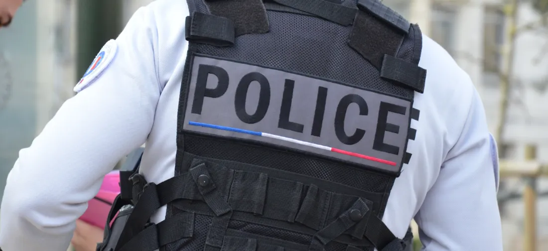 Un automobiliste a été tué par la police après un refus d'obtempérer.