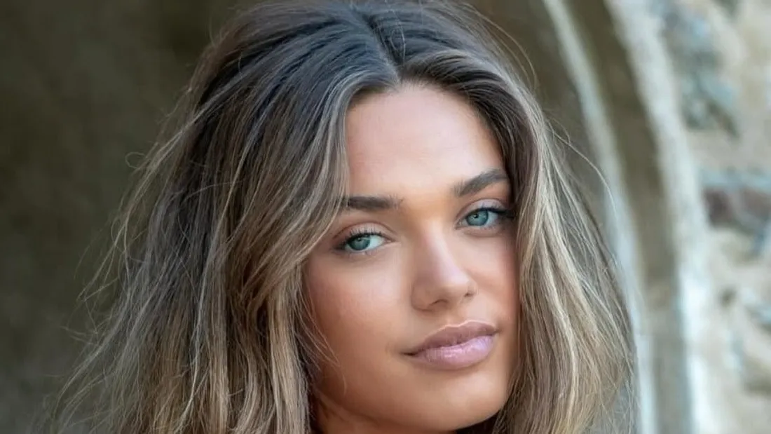 Miss France : Déborah, Miss Roussillon favorite des pronostics ! 