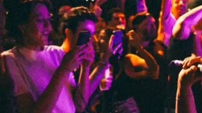 Une petite mousse et un DJ set ?