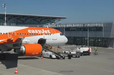 Un militant d’extrême droite expulsé vers le Danemark