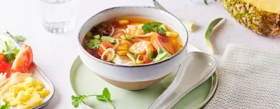 Soupe Pho aux poissons et crevettes