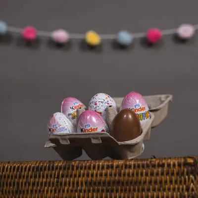 oeufs Pâques boîte Kinder